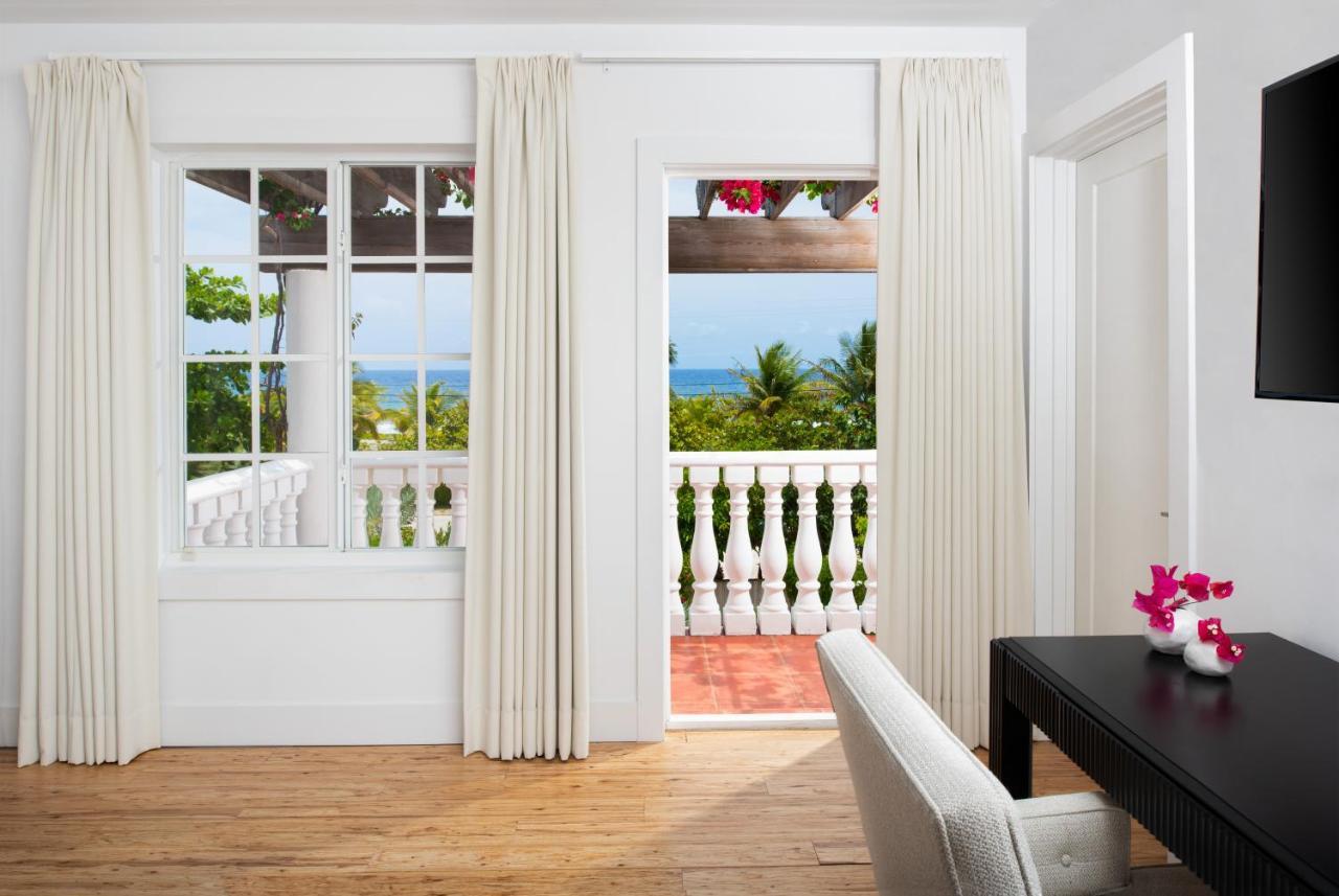 Le Soleil D'Or Hotel Cayman Brac Exterior photo