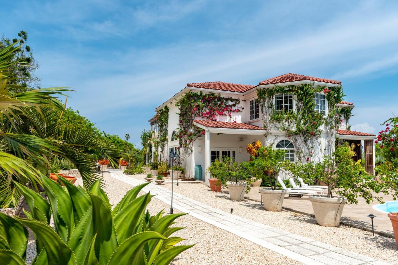 Le Soleil D'Or Hotel Cayman Brac Exterior photo