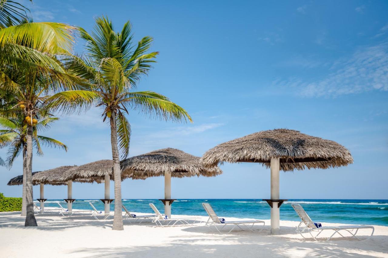 Le Soleil D'Or Hotel Cayman Brac Exterior photo