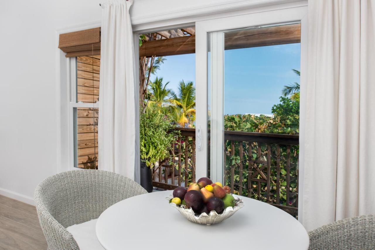 Le Soleil D'Or Hotel Cayman Brac Exterior photo