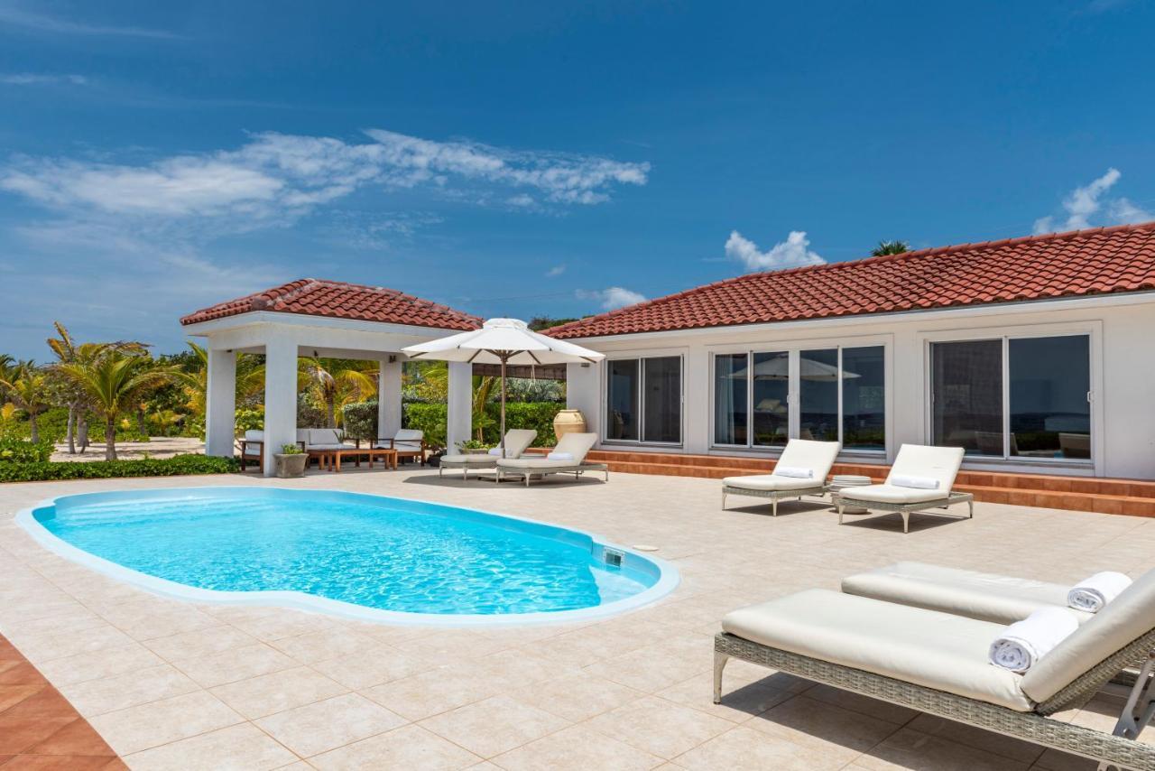 Le Soleil D'Or Hotel Cayman Brac Exterior photo