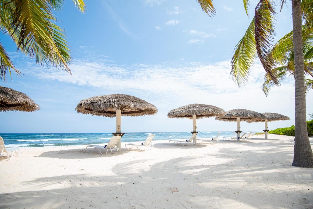 Le Soleil D'Or Hotel Cayman Brac Exterior photo
