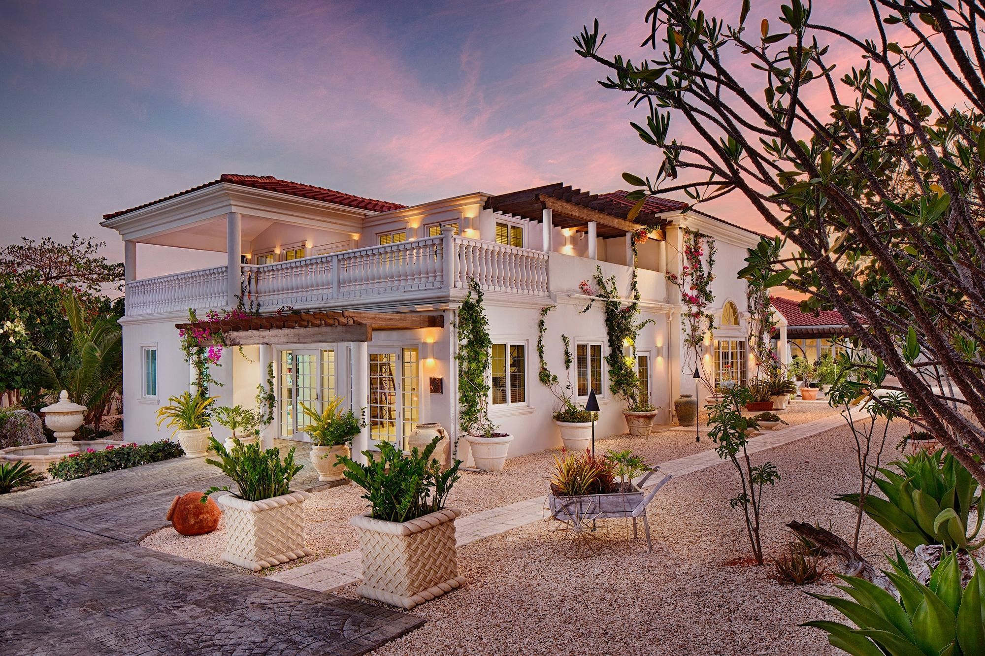 Le Soleil D'Or Hotel Cayman Brac Exterior photo