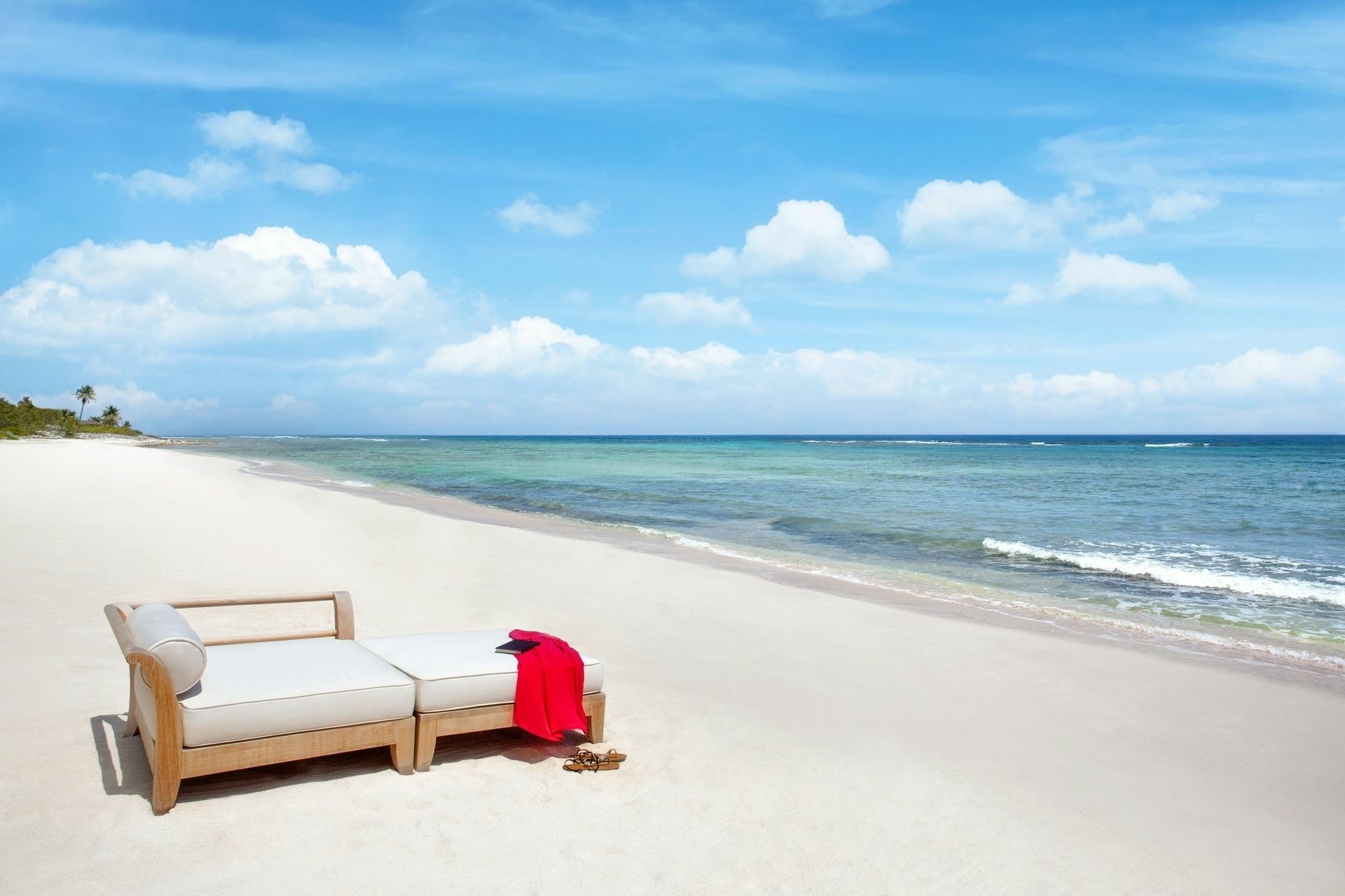 Le Soleil D'Or Hotel Cayman Brac Exterior photo