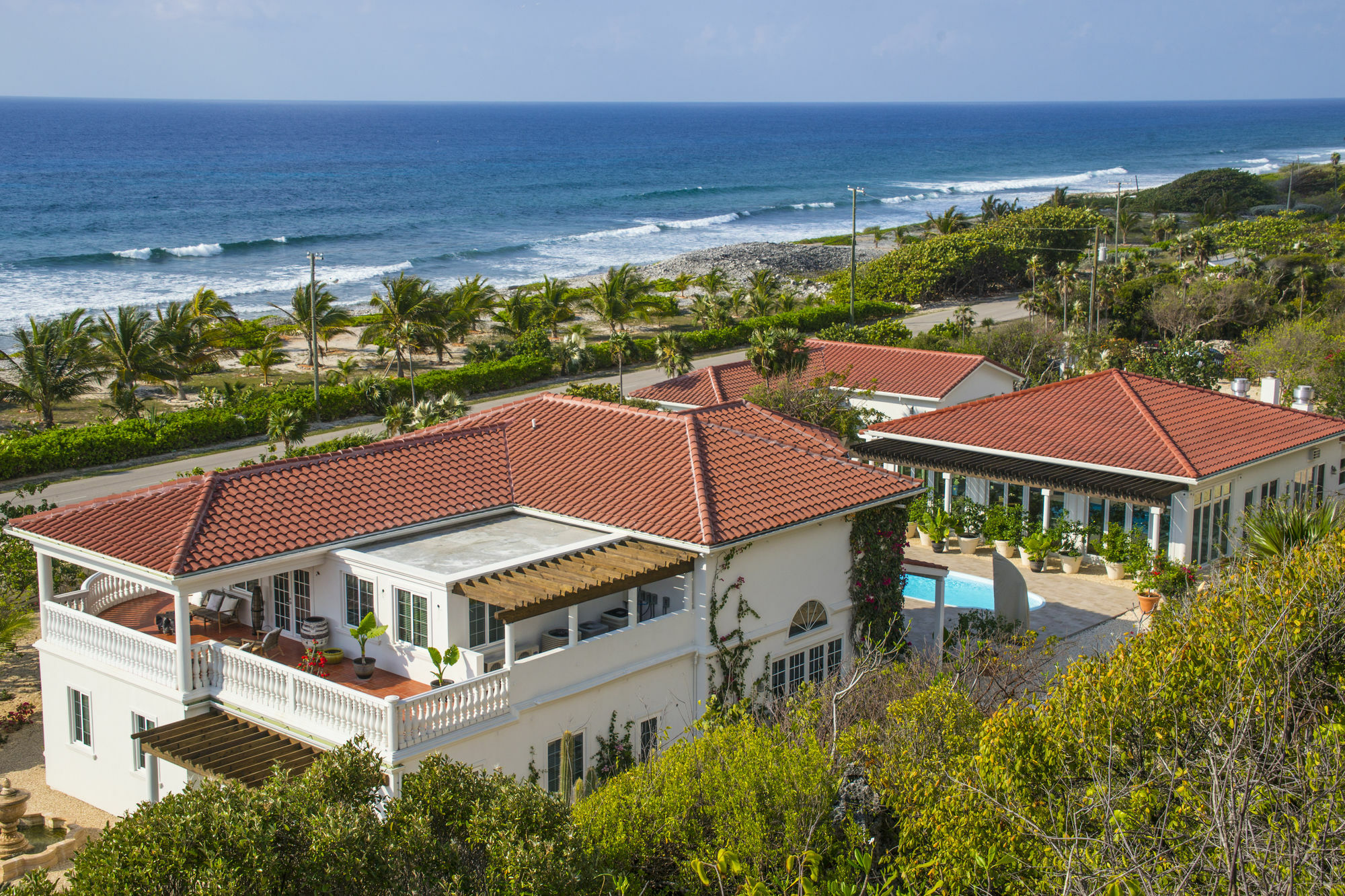 Le Soleil D'Or Hotel Cayman Brac Exterior photo