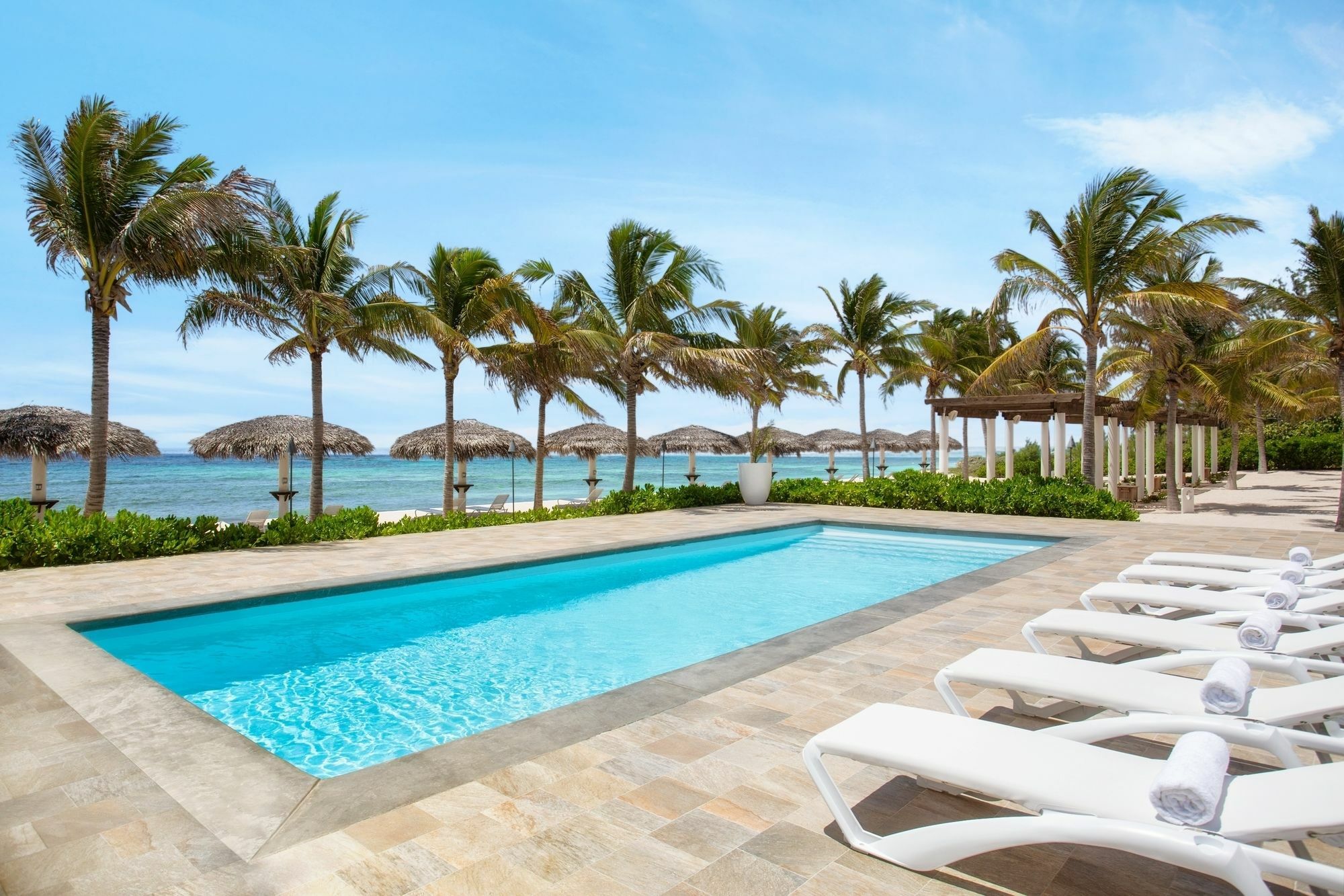 Le Soleil D'Or Hotel Cayman Brac Exterior photo